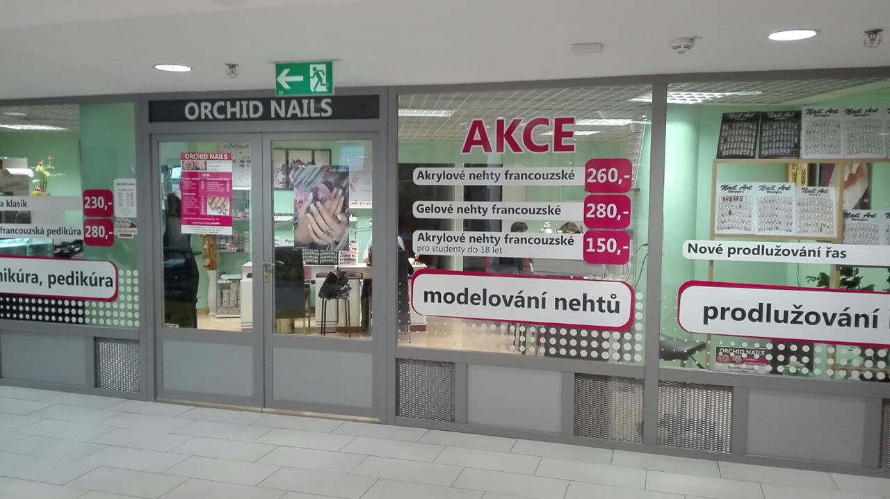 ORCHID NAILS